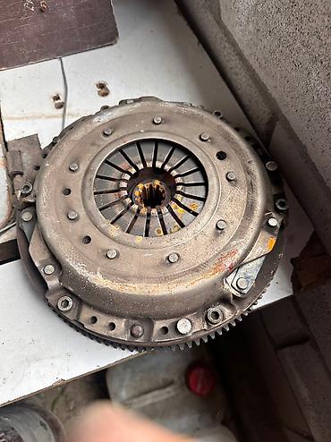 Другие детали кузова: Продаю запчасти на Е 39 рест м54б30 е34 е39 е46 е36 Усилитель бампера — 3