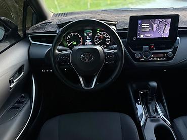 на corolla: Toyota Corolla: 2023 г., 1.8 л, Автомат, Бензин, Седан — 7