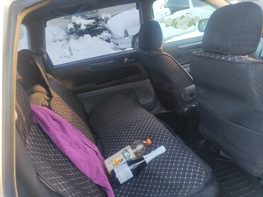 Toyota: Toyota Ipsum: 2002 г., 2.4 л, Автомат, Бензин, Минивэн — 11