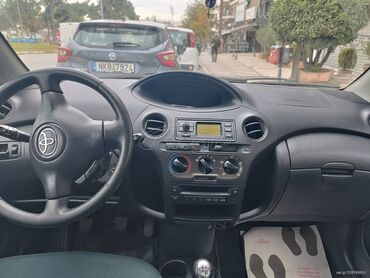 Toyota: Toyota Yaris: 1 l. | 2005 έ. Χάτσμπακ — 5