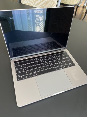 Masaüstü kompüterlər və iş stansiyaları: İşlənmiş Apple MacBook, 13.1 ", Intel Core i5, 256 GB, Ünvandan götürmə, Ödənişli çatdırılma