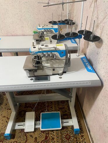 Швейные машины: Швейная машина Jack, Компьютеризованная, Механическая, Полуавтомат