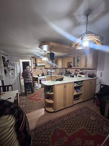 Долгосрочная аренда домов: 200 м², 6 комнат — 5