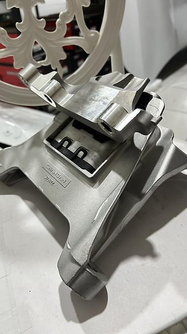 Подушки мотора: 1001770-CV06 Changan Uni-Z Motor Paduşkası — Motor paduşkası, motor — 2