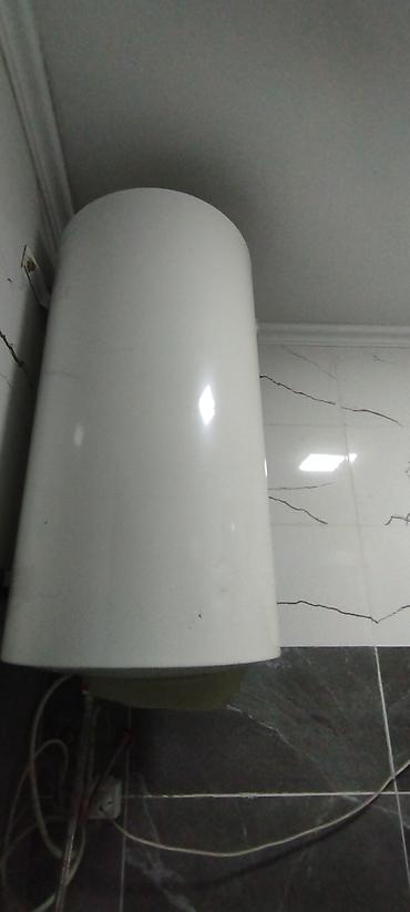 fe: Накопительный водонагреватель Объем бака: 100 л, Ariston, Электрический, Датчики температуры, Эмалированная сталь, Б/у — 3