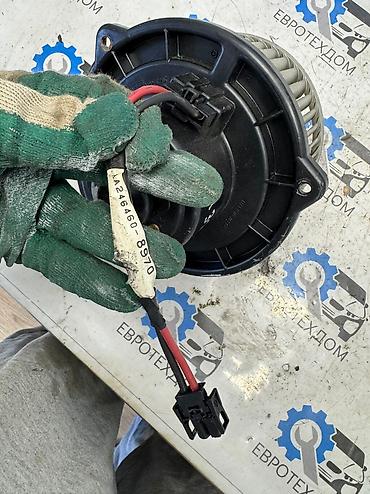 Другие детали вентиляции, охлаждения и отопления: Моторчик печки (отопителя) Mercedes Benz M-Class W163 OM613 2004 — 9