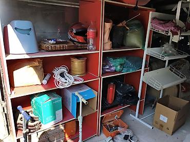 Полки для магазина: Металлические стеллажи для хранения - Модульные секции: красные полки — 1