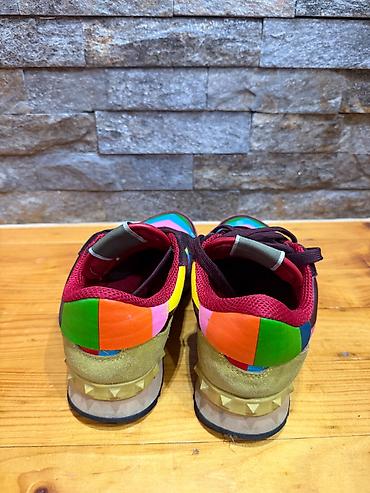 paciotti 4us: Prodajem Valentino Rockrunner patike, broj 39, jako malo nosene — 4