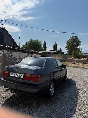 жена: Volkswagen Vento: 1994 г., Седан — 5