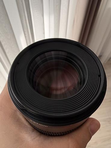 Foto və videokameralar: Canon EF 100MM F/2.8L MACRO IS USM 4 defe istifade olunub, qutusuna — 4
