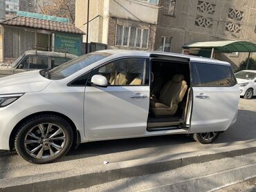 Kia: Kia Carnival: 2019 г., 2.2 л, Автомат, Дизель, Минивэн — 3