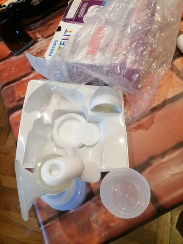 Ostale dečije stvari: Avent philips pumpica za izmuzavanje mama dojilja. Kompletna je, kao — 9