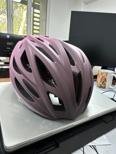 шлем для велосипед: Шлем от west biking 
окружность головы 54-62см