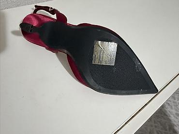 Tuflilər: Qadınlar üçün zərif stilettolar - Model: Slingback (açıq daban — 1