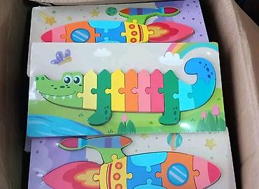 crocs brojevi: Drvene slagalice za decu – šareni set motiva. - Materijal: drvo,glatko — 2