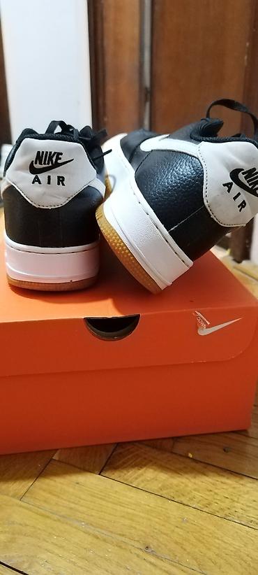 Nike Air Force 1 Veličina 43 9.5 (27,5 cm) Patike su kao nove, višak na lalafo.rs Nike Air Force 1 Veličina 43 9.5 (27,5 cm) Patike su kao nove, višak