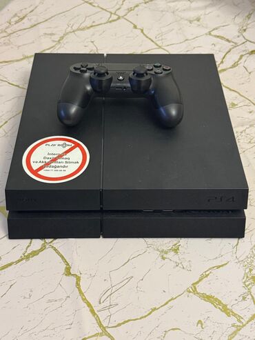 PS4 (Sony Playstation 4): Ps 4 fat model 1 Tb yadaş heç bir problemi yoxdu 1 ədəd orginal pult