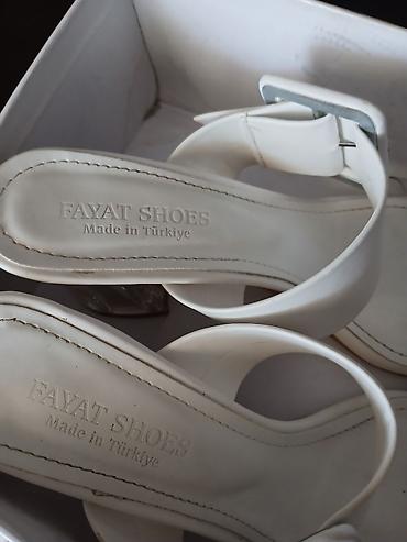 FAYAT SHOES qadın sandaleti - Rəng: bej/ağ tonları - Ölçü: 37 (qutuda lalafo.az -da FAYAT SHOES qadın sandaleti - Rəng: bej/ağ tonları - Ölçü: 37 (qutuda