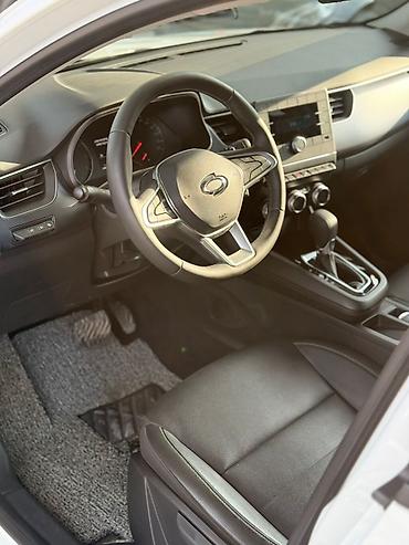 Renault: Renault : 2023 г., 1.6 л, Вариатор, Бензин, Кроссовер — 6