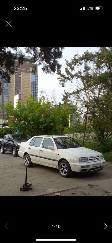 бокс на крышу авто купить в бишкеке: Volkswagen Vento: 1995 г., 1.8 л, Механика, Бензин, Седан