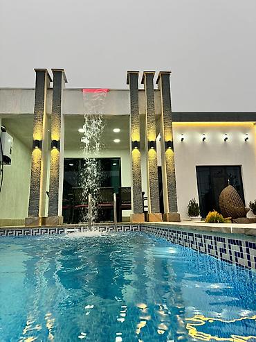 Günlük kirayə evlər: 200 kv. m, 10 otaq — 1