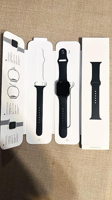 Apple Watch: Apple Watch SE 1, корпус прямоугольный с кнопкой и колесиком Digital — 2