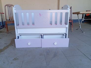 tibb bacisi profil hekim qiz sekilleri: Для девочки, Б/у, Четырехугольная, Колыбель, С матрасом, С механизмом качания