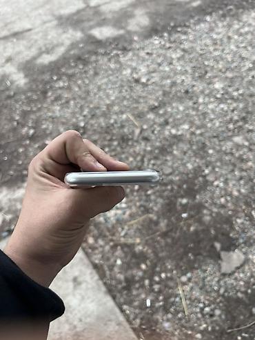 Apple iPhone: IPhone 11, Новый, 128 ГБ, Белый, Чехол, 73 % — 3