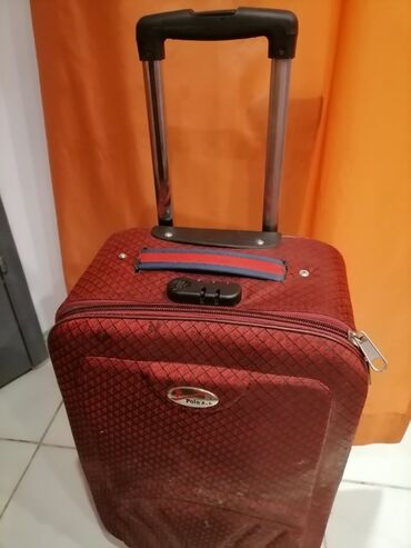zenska torba elegant: AKCIJA. Kofer putni na točkiće manji dobar Oko 50 /35 /20 Lep