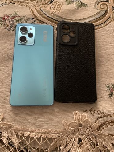 два телефона: Poco X5 Pro 5G, Б/у, 256 ГБ, цвет - Голубой, 1 SIM