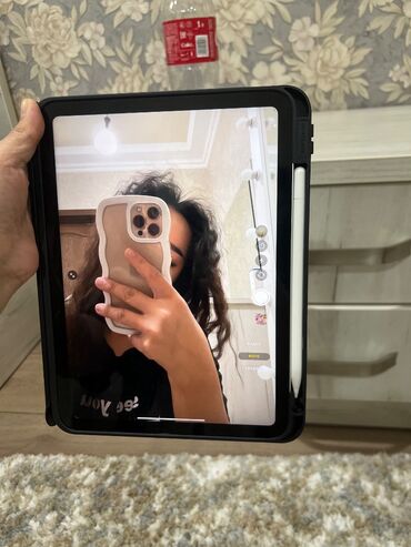 Планшеты: Планшет, Apple, память 64 ГБ, 10" - 11", Wi-Fi, Классический цвет - Черный — 6