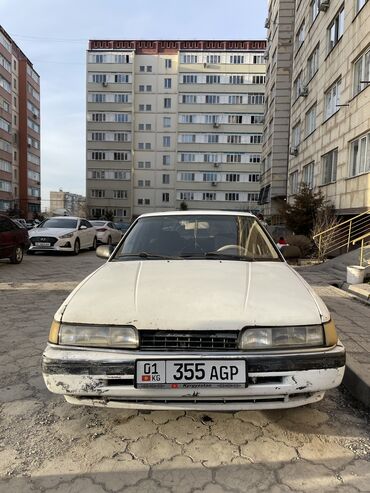 белая mazda: Mazda 626: 1991 г., 2 л, Механика, Бензин, Седан