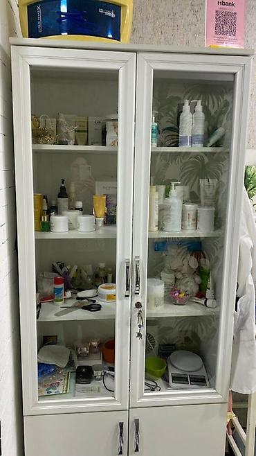 Другие услуги в сфере красоты и здоровья: Сдаю действующий салон красоты 80 кв.м. в самом центре Бишкека, в — 10