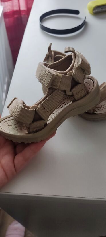 brojevi obuće za bebe: Sandale, Veličina - 24