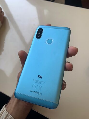 3 sim kartlı telefon: Xiaomi Mi A2 Lite, 32 ГБ, цвет - Синий, 
 Отпечаток пальца, Две SIM карты