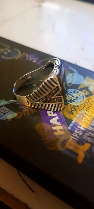 кольцо nike: Серебряная печатка б/у есть трещина с низу можно починить а так