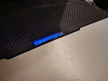 Digər kompüter aksesuarları: Notbuk altliq soyuducu Deepcool firmasina ayitdir 2 eded kulleri var