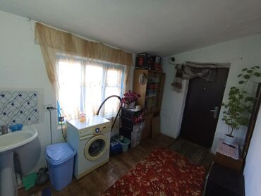 дом и сарай: 13 м², 5 комнат, Старый ремонт С мебелью