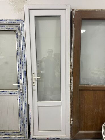 Qaşıqlar: ❇️Plstik qapi demek olar tezedir ideal veziyyetdedir olculeri eni 68
