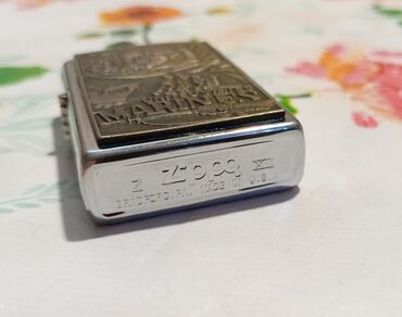 Breloklar: Metall korpuslu, benzinli (şamlı/fitilli) qapaxlı alışqan. Ön paneldə -da lalafo.az — 10 Breloklar: Metall korpuslu, benzinli (şamlı/fitilli) qapaxlı alışqan. Ön paneldə — 10