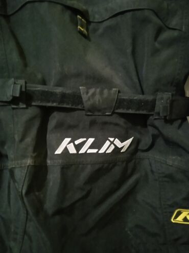 Sportska odeća: Gornji deo odeće, Za odrasle, Upotrebljenо — 17