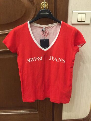 Futbolka və maykalar: Original armani kofta,xs razmer,yenidir,etiketkasi ustunde.Hediyye de -da lalafo.az — 10 Futbolka və maykalar: Original armani kofta,xs razmer,yenidir,etiketkasi ustunde.Hediyye de — 10