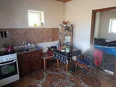 ev alqi: Binə 3 otaqlı, 50 kv. m, Kredit yoxdur, Orta təmir — 3