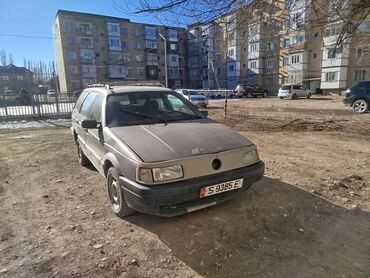 Volkswagen: Volkswagen Passat: 1993 г., 1.8 л, Механика, Бензин, Универсал