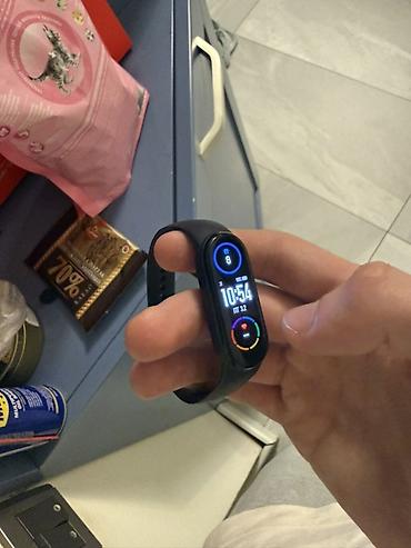 bilindir: Xiaomi Mi Band tipli smart qolbaq Xüsusiyyətlər: - Rəngli AMOLED — 3