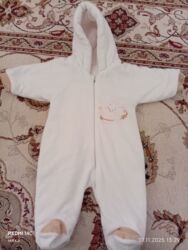 детские вещи б: Комбинезон на 1-2мес