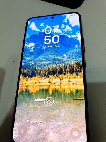 Samsung: Samsung Galaxy S22, Б/у, 256 ГБ, цвет - Черный, 1 SIM, eSIM — 2