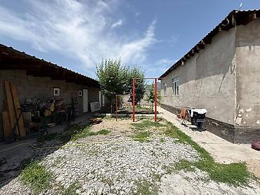 Продажа коттеджей и домов: 5 и более комнат, 180 м², 6 соток, Бишкек, Агентство недвижимости — 10
