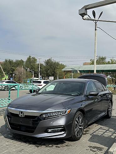 999: Honda Accord: 2019 г., 1.6 л, Вариатор, Гибрид, Седан — 2
