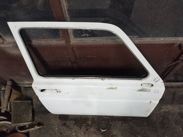 Auto delovi: Dodatni opis Vrata desna Lada 21213,21214 Niva br.2. U beloj boji — 6
